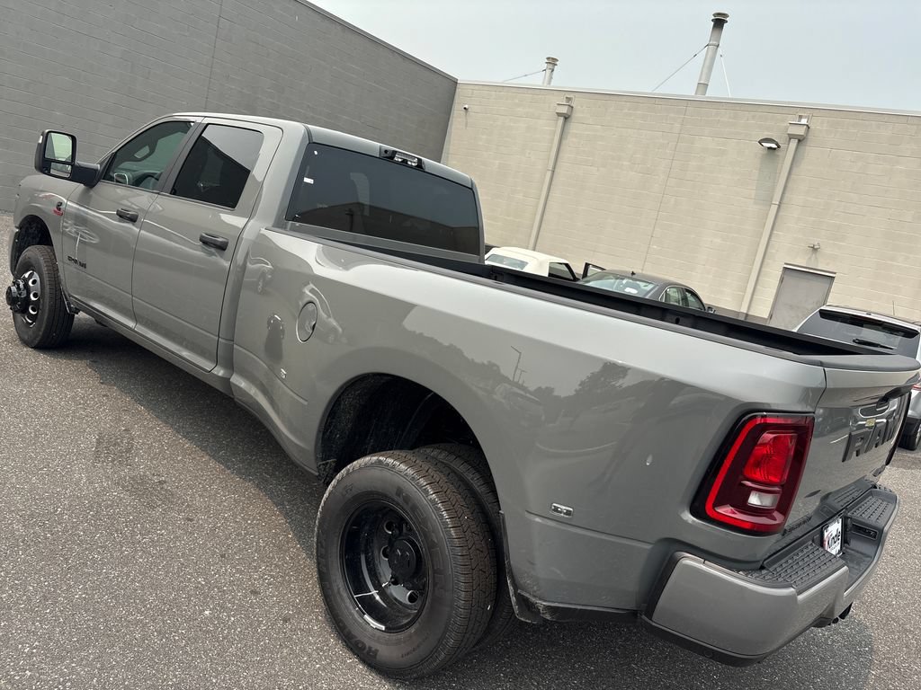 New 2026 RAM 3500 Big Horn AWD/4WD image 28