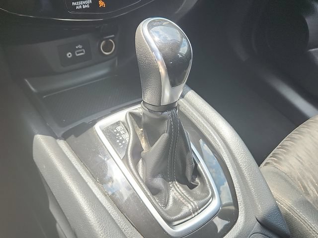 Used 2018 Nissan Rogue S AWD/4WD image 9