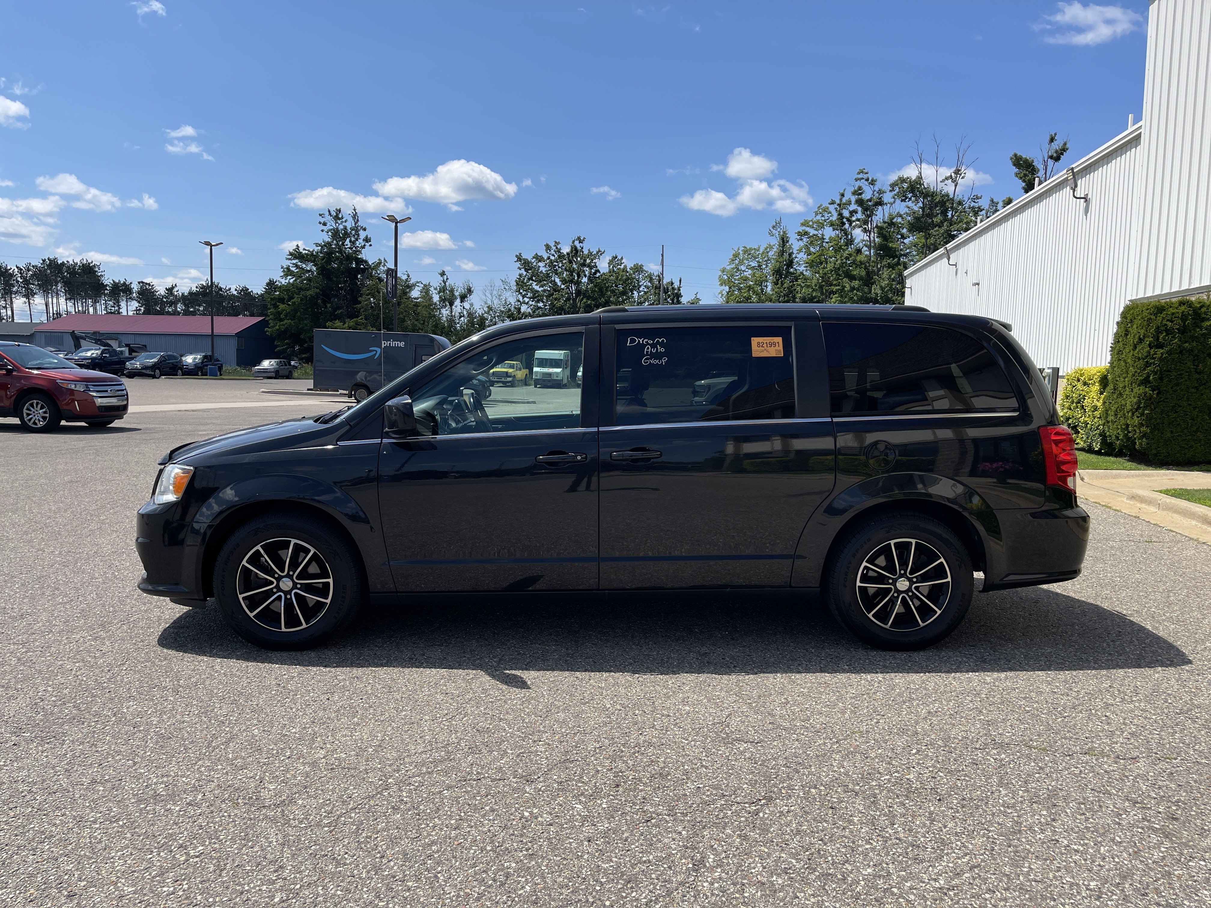 Used 2019 Dodge Grand Caravan SXT FWD image 7