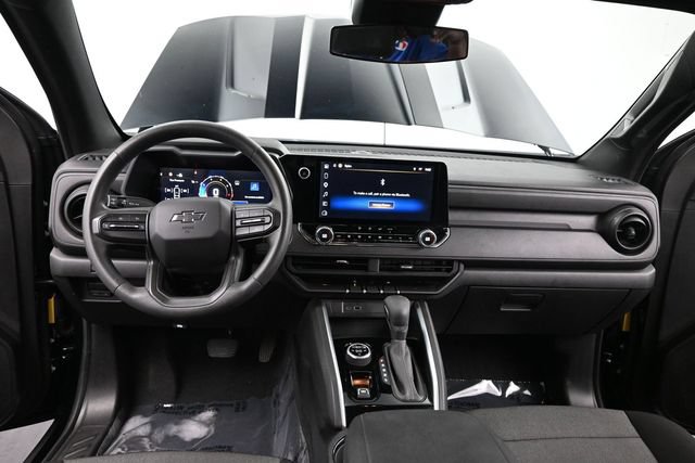 Used 2025 Chevrolet Colorado Trail Boss AWD/4WD image 16