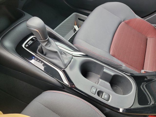 Used 2025 Toyota Corolla SE image 20