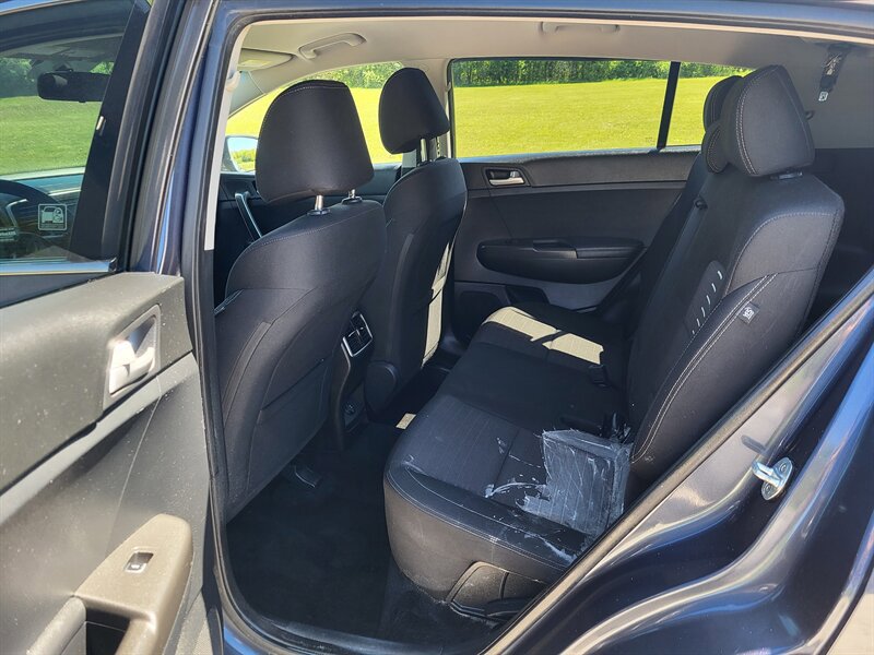 Used 2018 Kia Sportage LX AWD/4WD image 13