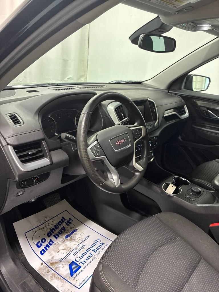 Used 2023 GMC Terrain SLE w/ Driver Convenience Package AWD/4WD image 11