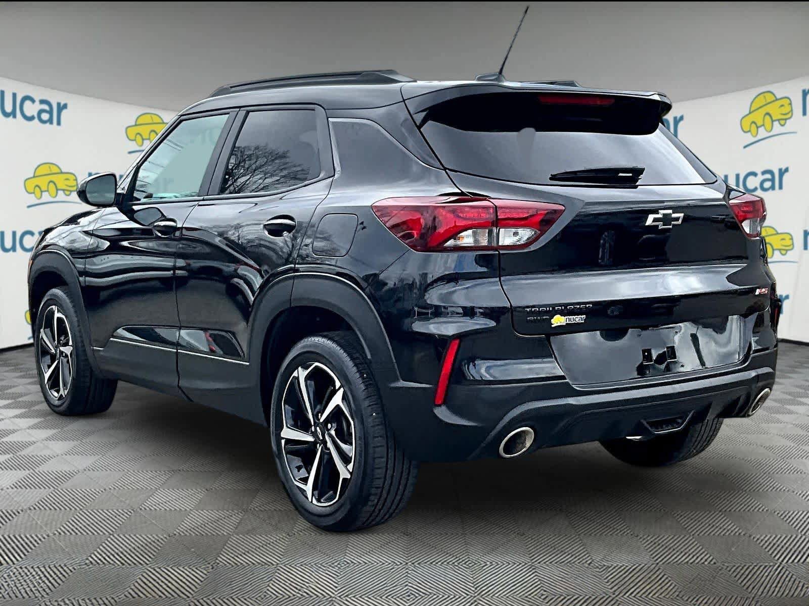 Used 2023 Chevrolet TrailBlazer RS w/ Technology Package AWD/4WD image 4