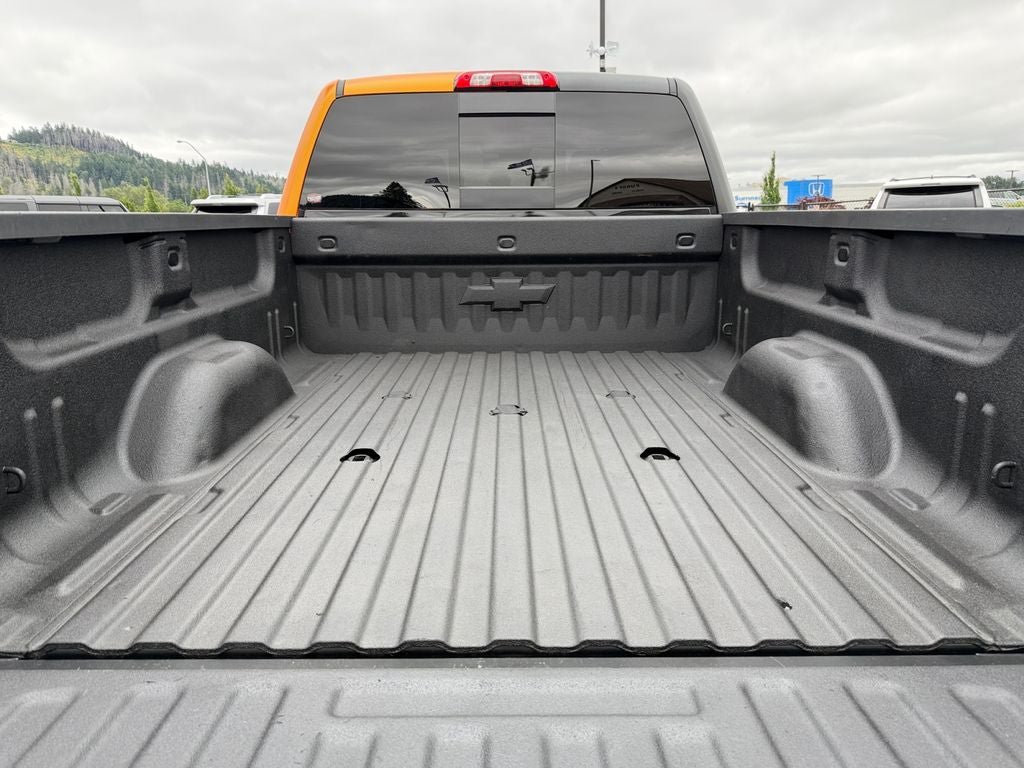 Used 2018 Chevrolet Silverado 2500 LTZ w/ Custom Sport Edition AWD/4WD image 22