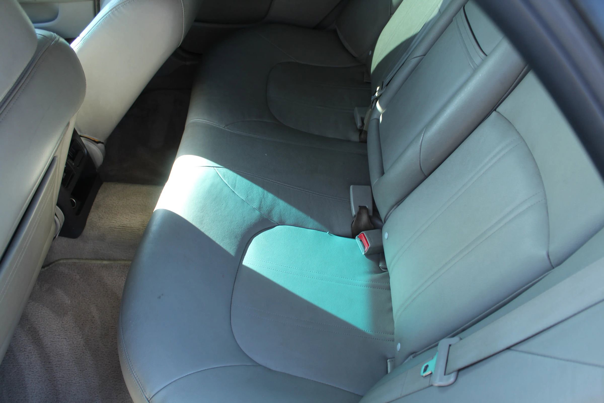 Used 2005 Hyundai XG350 L image 17