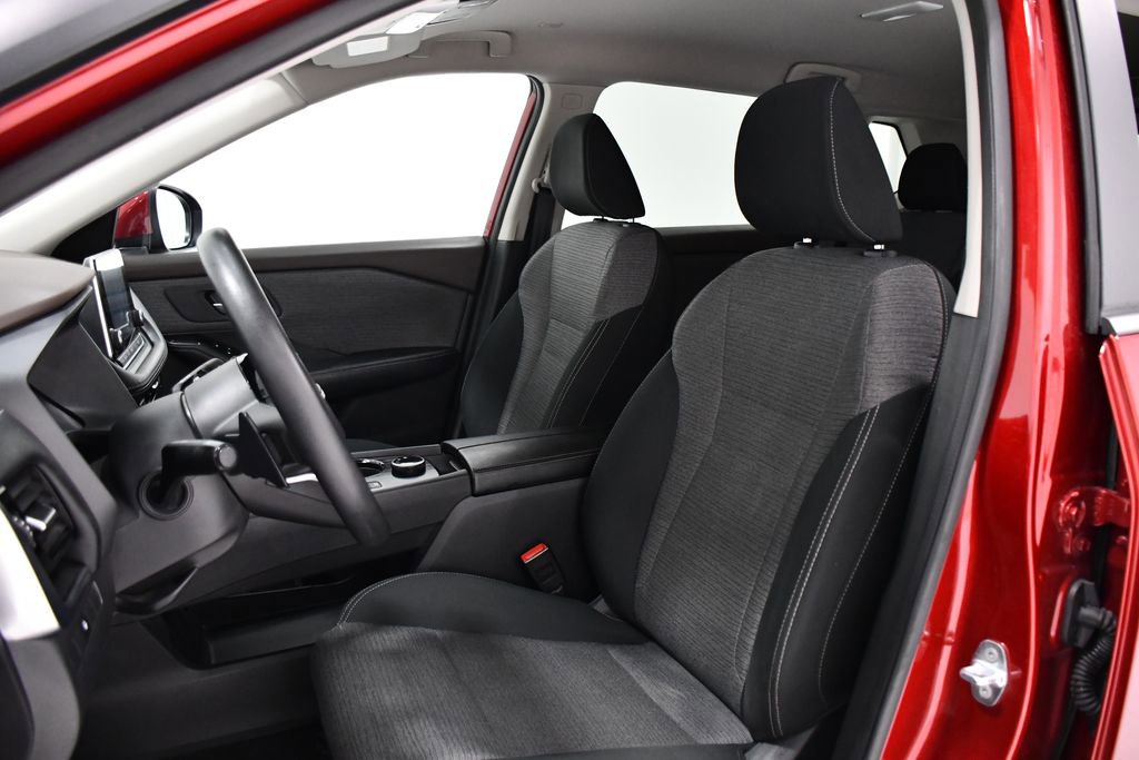 Used 2022 Nissan Rogue SV AWD/4WD image 19