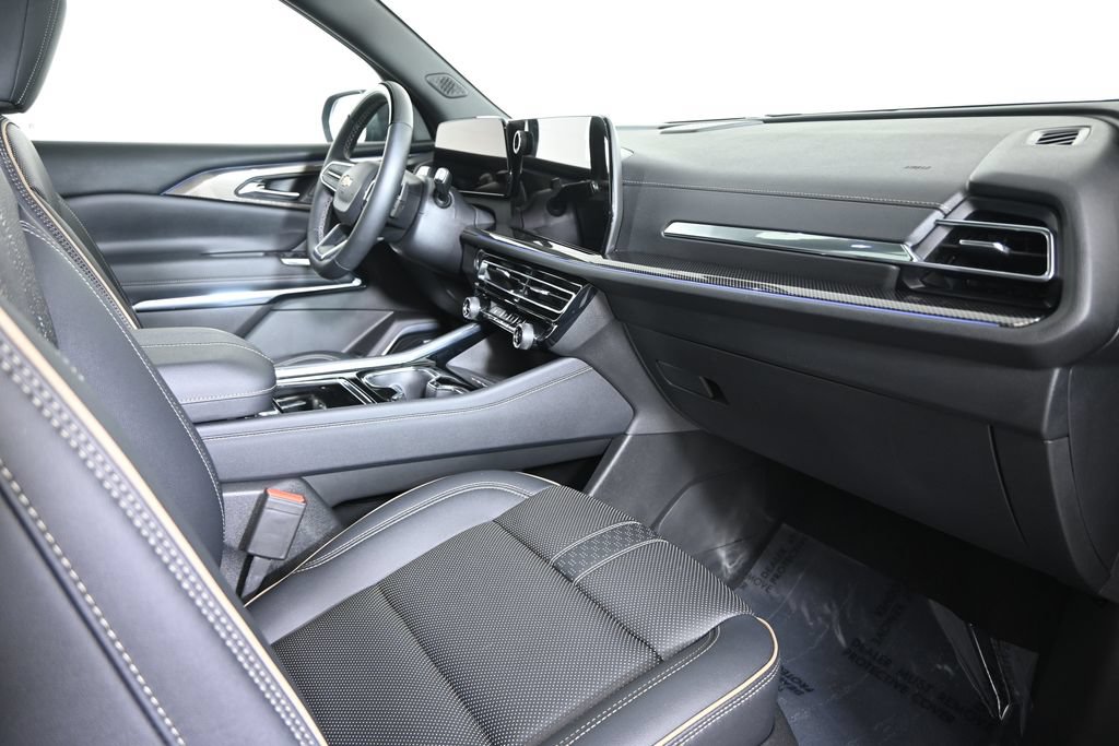 Used 2026 Chevrolet Traverse High Country w/ LPO, Floor Liner Package AWD/4WD image 15