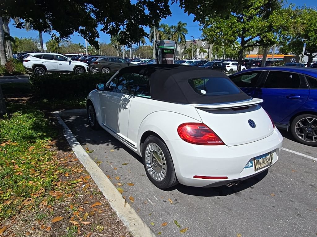 Used 2013 Volkswagen Beetle 2.5 image 17