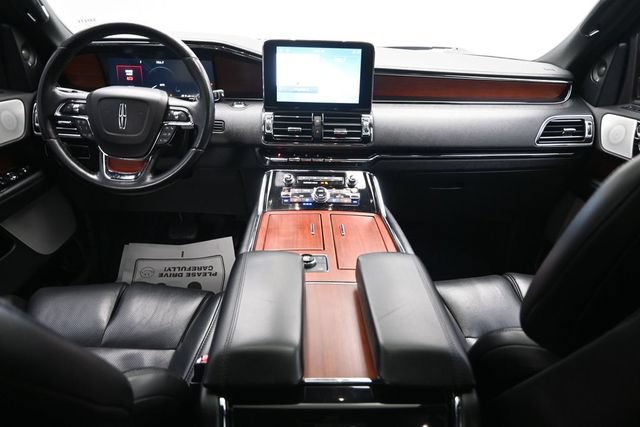 Used 2020 Lincoln Navigator Reserve w/ Luxury Package AWD/4WD image 22