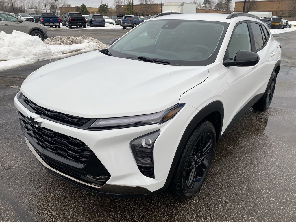 Used 2024 Chevrolet Trax ACTIV w/ Driver Confidence Package image 4