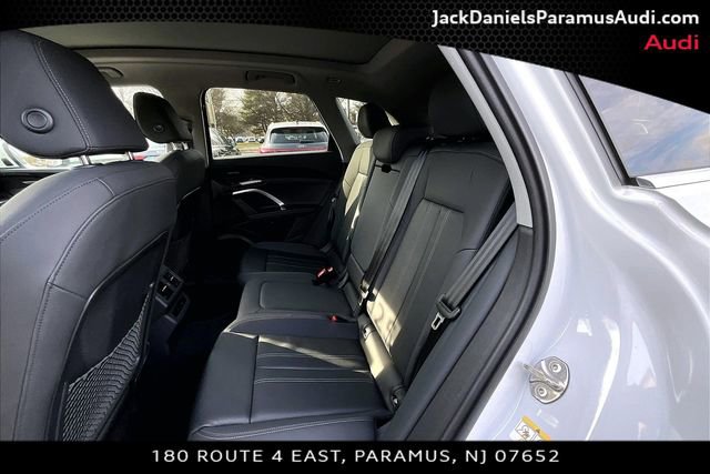 Used 2025 Audi Q5 Premium Plus w/ Premium Plus image 18