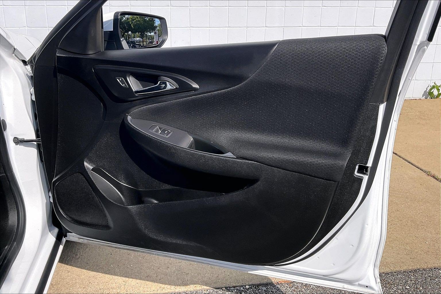 Used 2024 Chevrolet Malibu LT FWD image 28