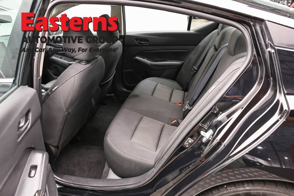 Used 2025 Nissan Altima 2.5 SV FWD image 20