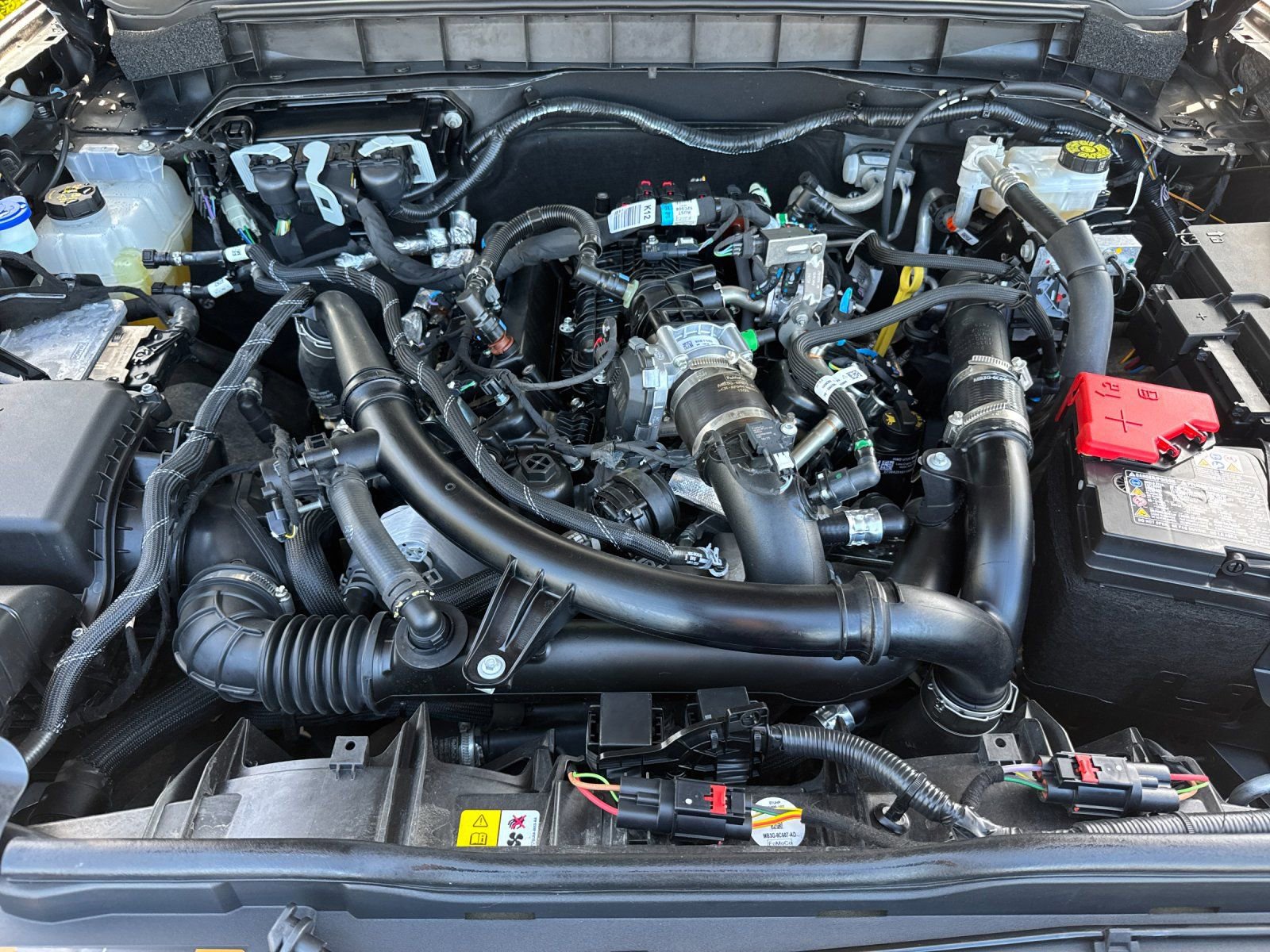 Used 2025 Ford Bronco Badlands image 35