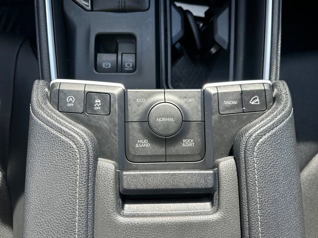 Used 2025 Toyota Grand Highlander AWD image 39