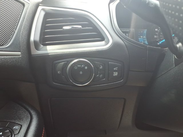 Certified 2022 Ford Edge ST-Line AWD/4WD image 13
