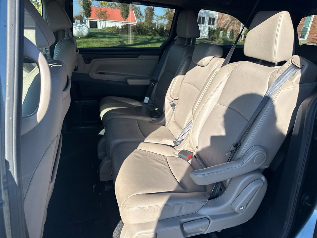 Used 2018 Honda Odyssey Elite image 16