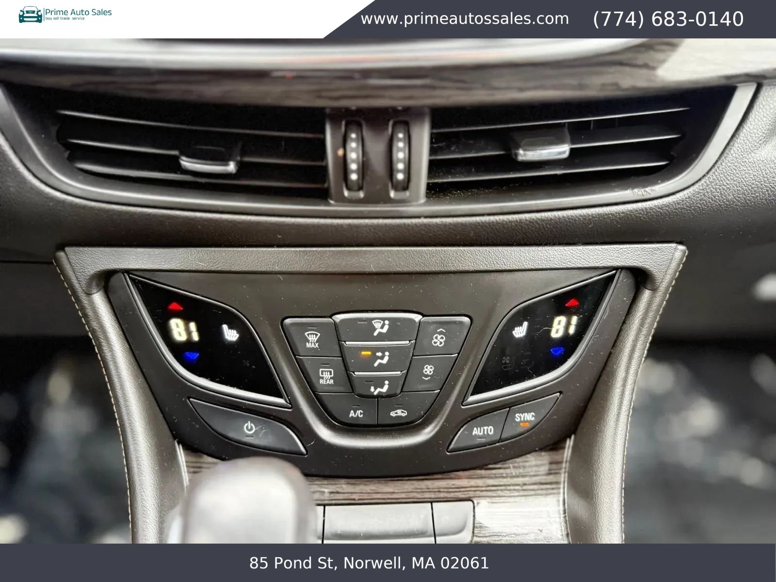 Used 2017 Buick Envision Essence FWD image 23