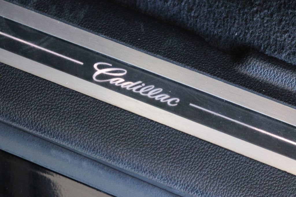 Used 2019 Cadillac Escalade Luxury image 15