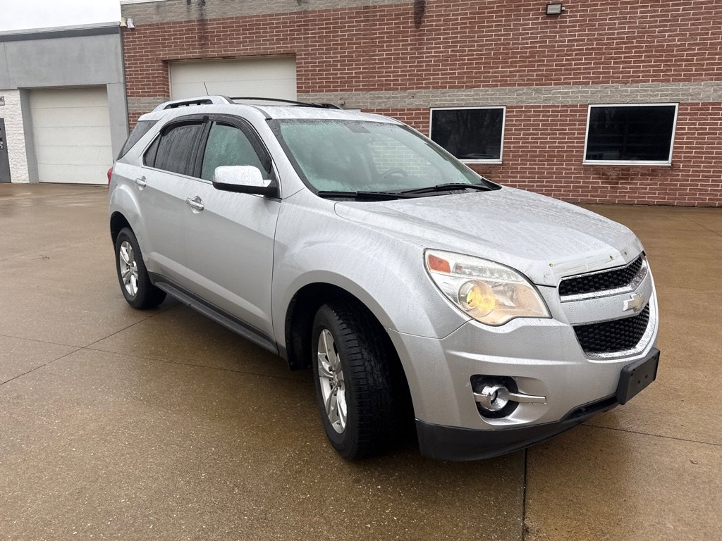 Used 2010 Chevrolet Equinox LTZ AWD/4WD image 3
