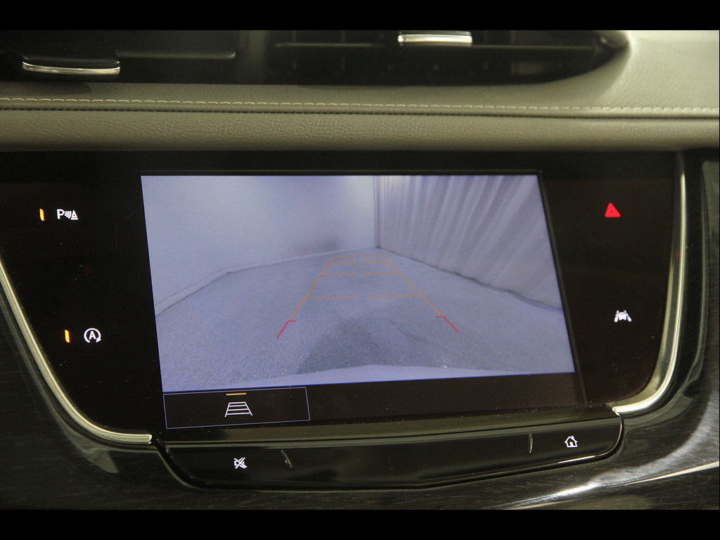Used 2023 Cadillac XT6 Premium Luxury AWD/4WD image 15