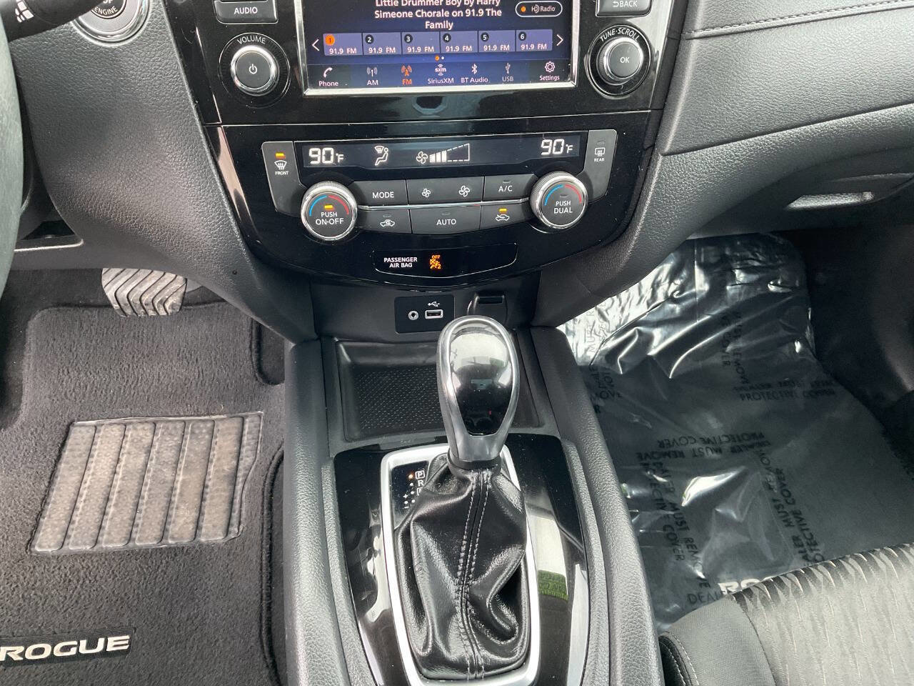 Used 2018 Nissan Rogue SV w/ Premium Package image 26