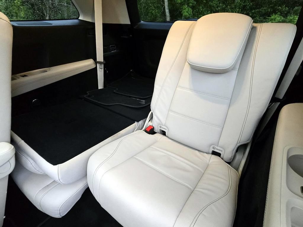 Used 2024 Mercedes-Benz GLS 580 4MATIC w/ Warmth & Comfort Package image 27
