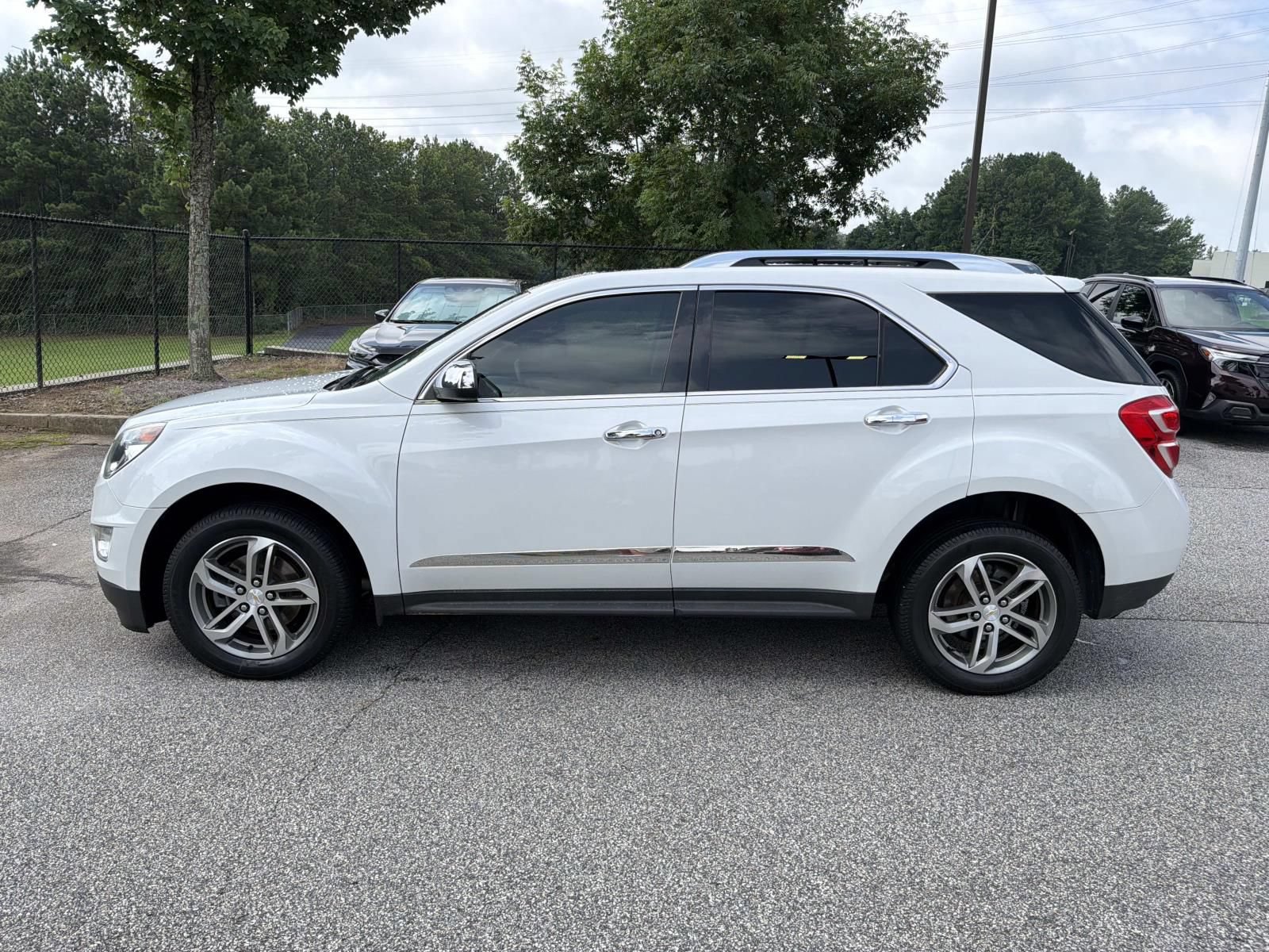 Used 2016 Chevrolet Equinox LTZ w/ Enhanced Convenience Package FWD image 4