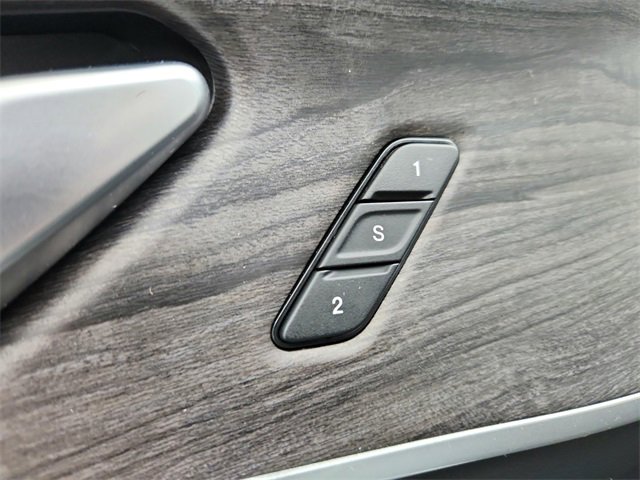 Used 2022 Jeep Grand Cherokee L Limited image 21