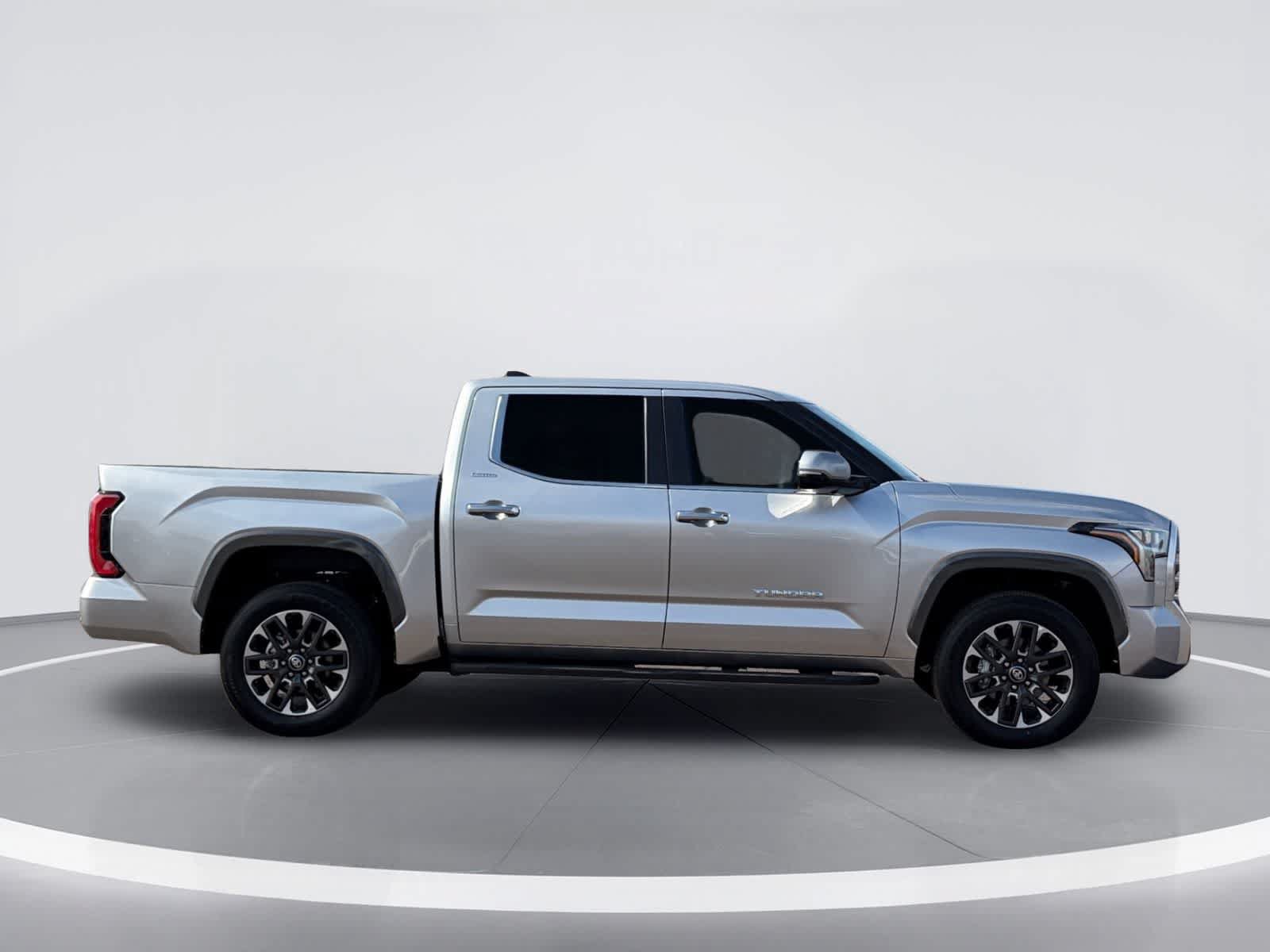 Used 2026 Toyota Tundra Limited AWD/4WD image 8