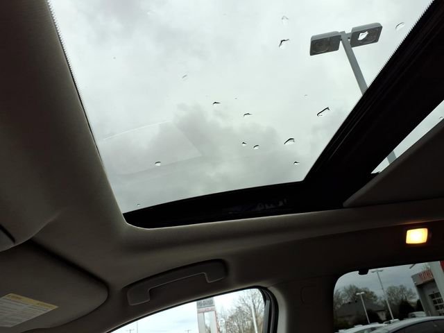 Certified 2024 Nissan Pathfinder Platinum w/ Black Appearance Package image 15