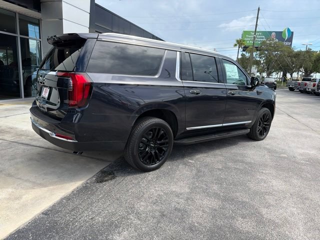 New 2026 GMC Yukon XL Elevation w/ LPO, Elevation Black Package AWD/4WD image 10