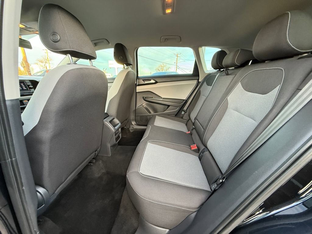 Used 2022 Volkswagen Taos S image 23