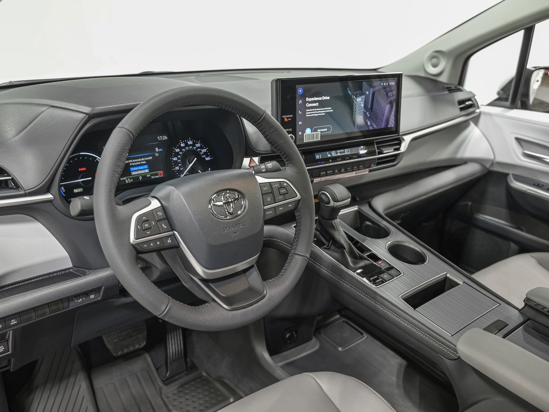 Used 2026 Toyota Sienna XLE image 15