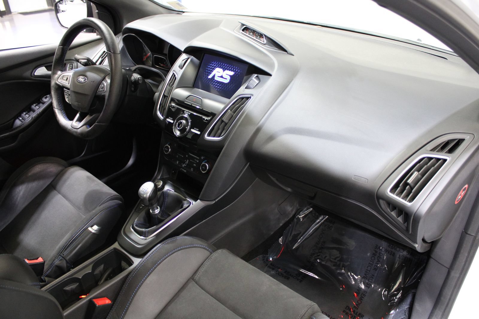Used 2017 Ford Focus RS AWD/4WD image 20