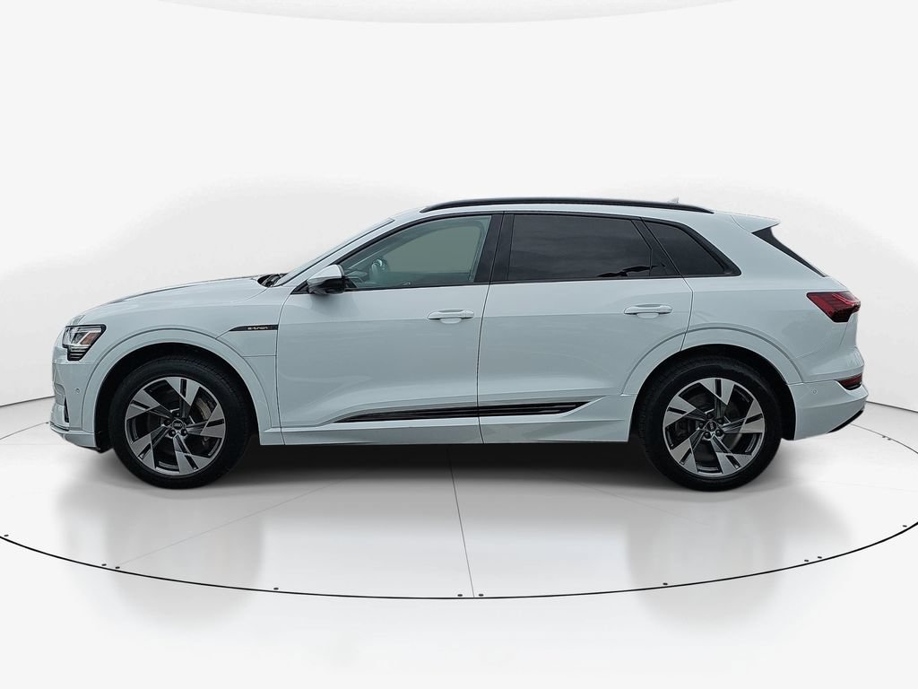 Used 2021 Audi e-tron Premium w/ Convenience Plus Package AWD/4WD image 10