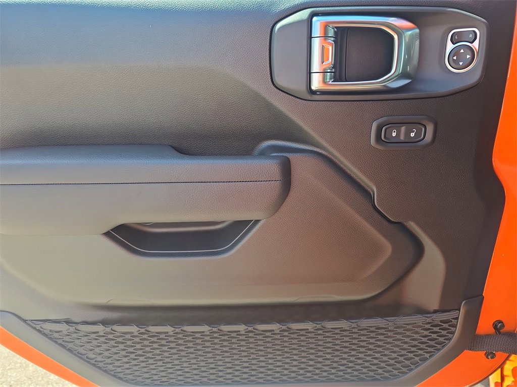 New 2025 Jeep Gladiator Sport image 12