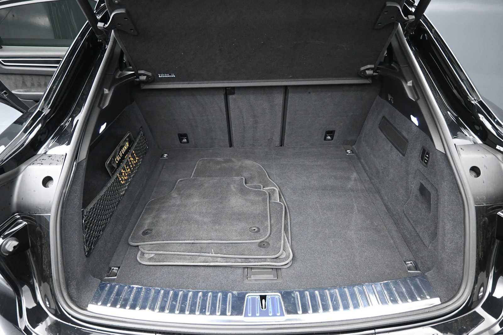 Certified 2023 Porsche Cayenne GTS AWD/4WD image 21