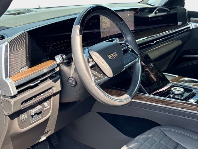 Certified 2025 Cadillac Escalade ESV Sport Platinum AWD/4WD image 23
