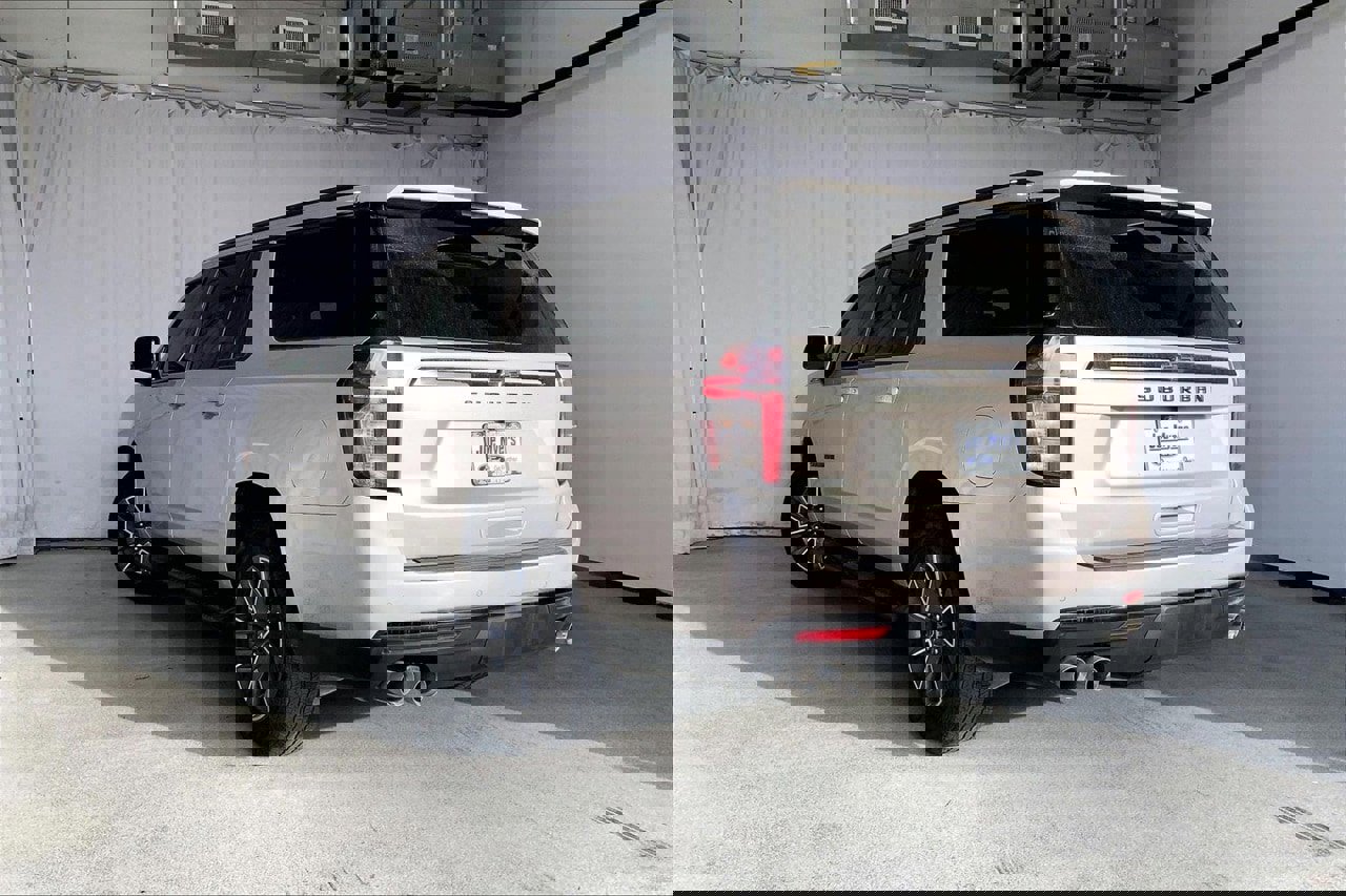 Used 2024 Chevrolet Suburban Z71 w/ Z71 Off-Road Package image 5