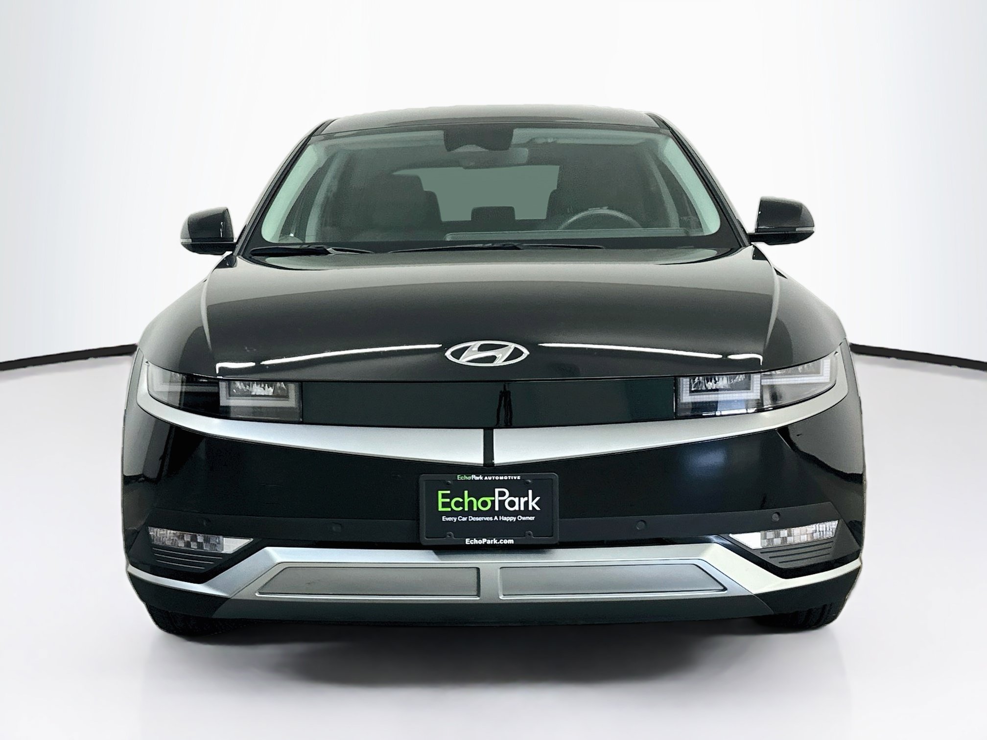 Used 2024 Hyundai Ioniq 5 SEL AWD/4WD image 2