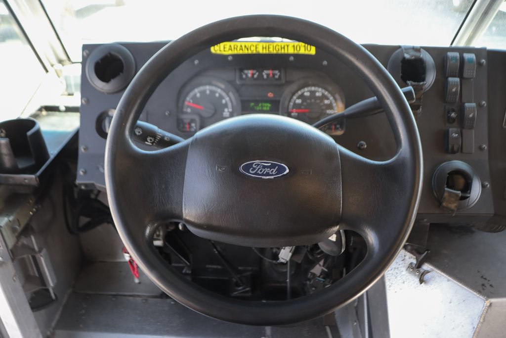 Used 2019 Ford E-450 and Econoline 450 Super Duty RWD image 21