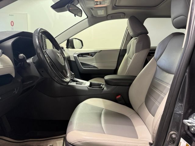 Used 2019 Toyota RAV4 XLE Premium w/ All Weather Liner Package AWD/4WD image 13