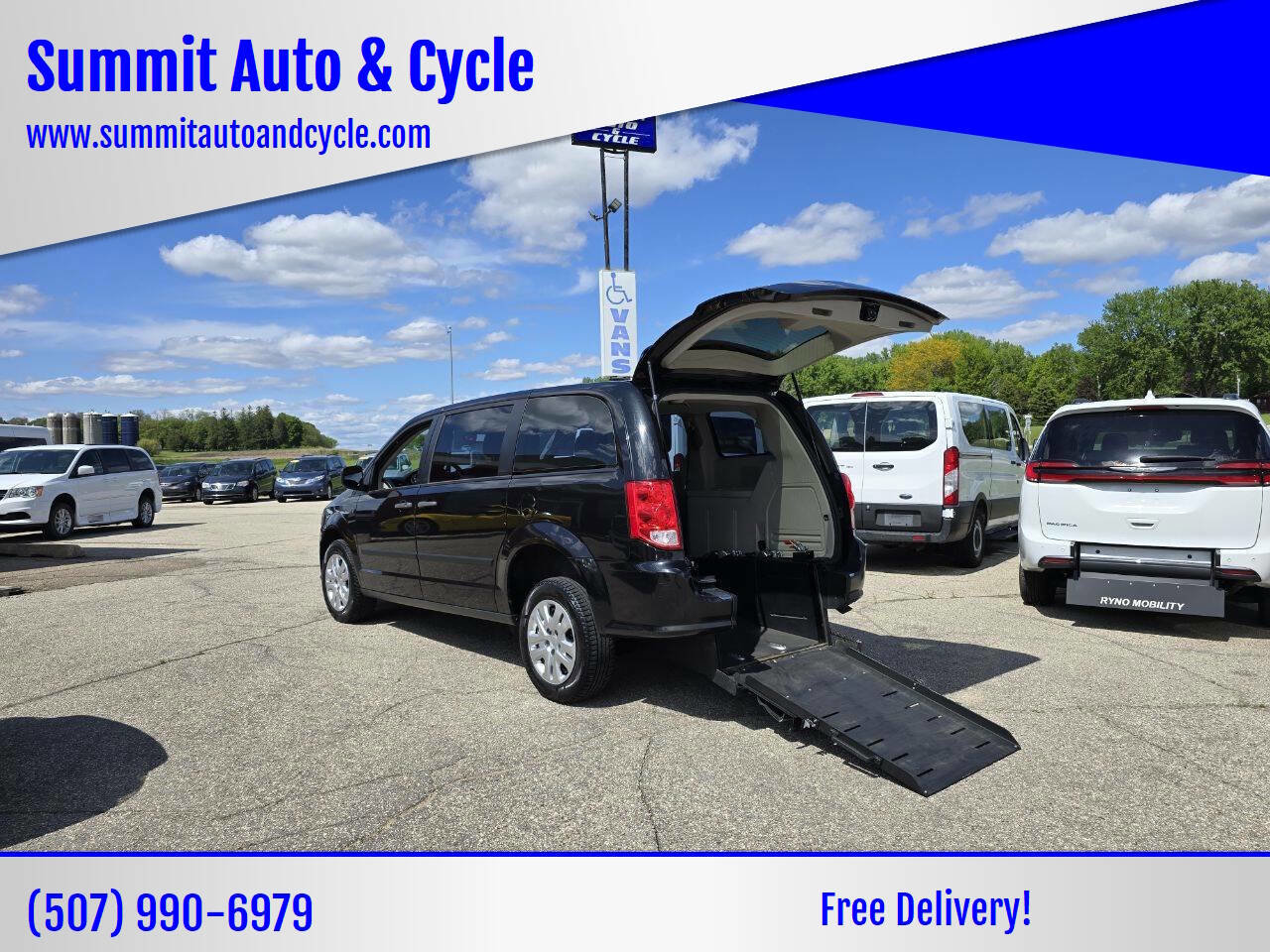 Used 2015 Dodge Grand Caravan American Value Package w/ UConnect Hands-Free Group