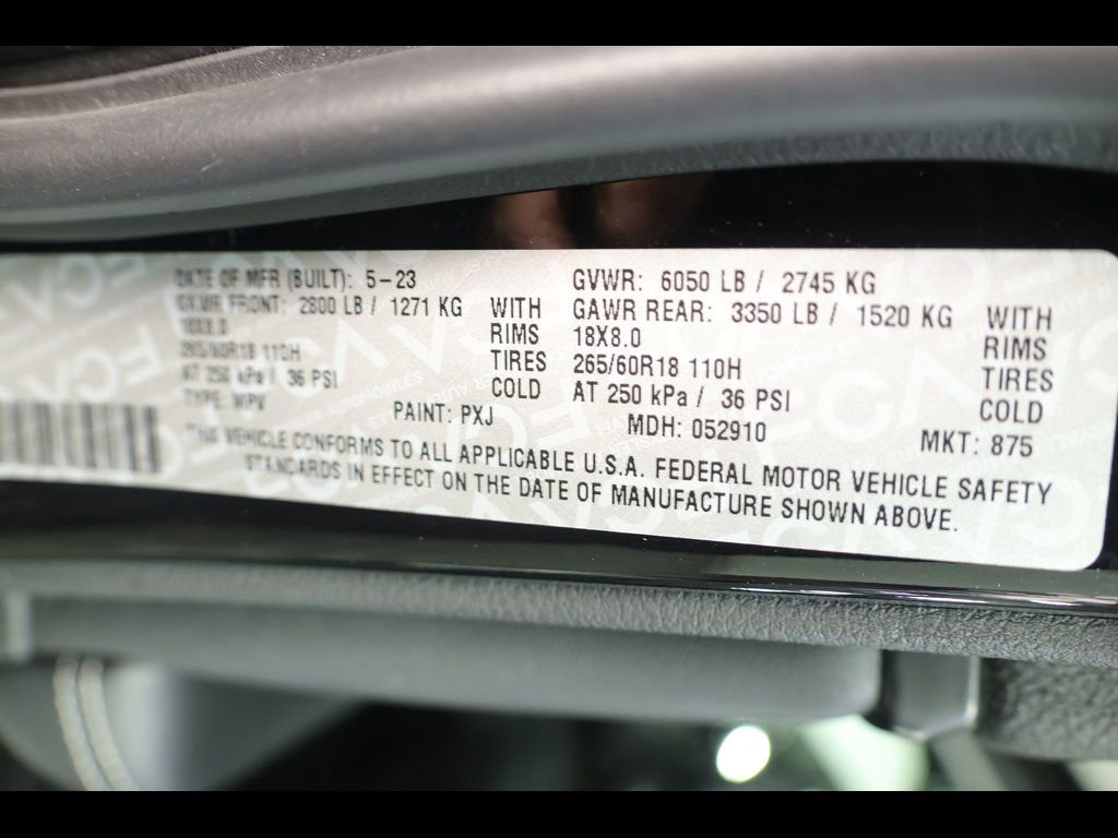 Used 2023 Jeep Grand Cherokee Laredo X image 30