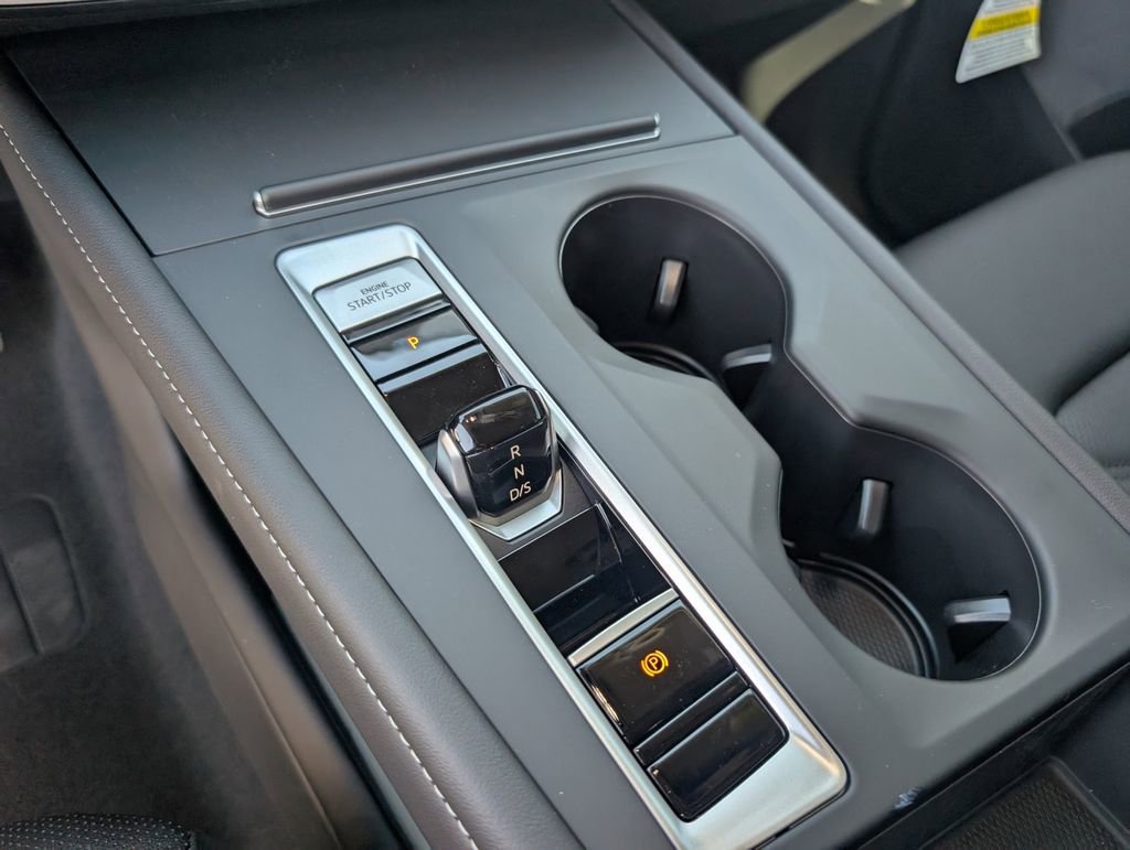 New 2025 Volkswagen Atlas SE image 12