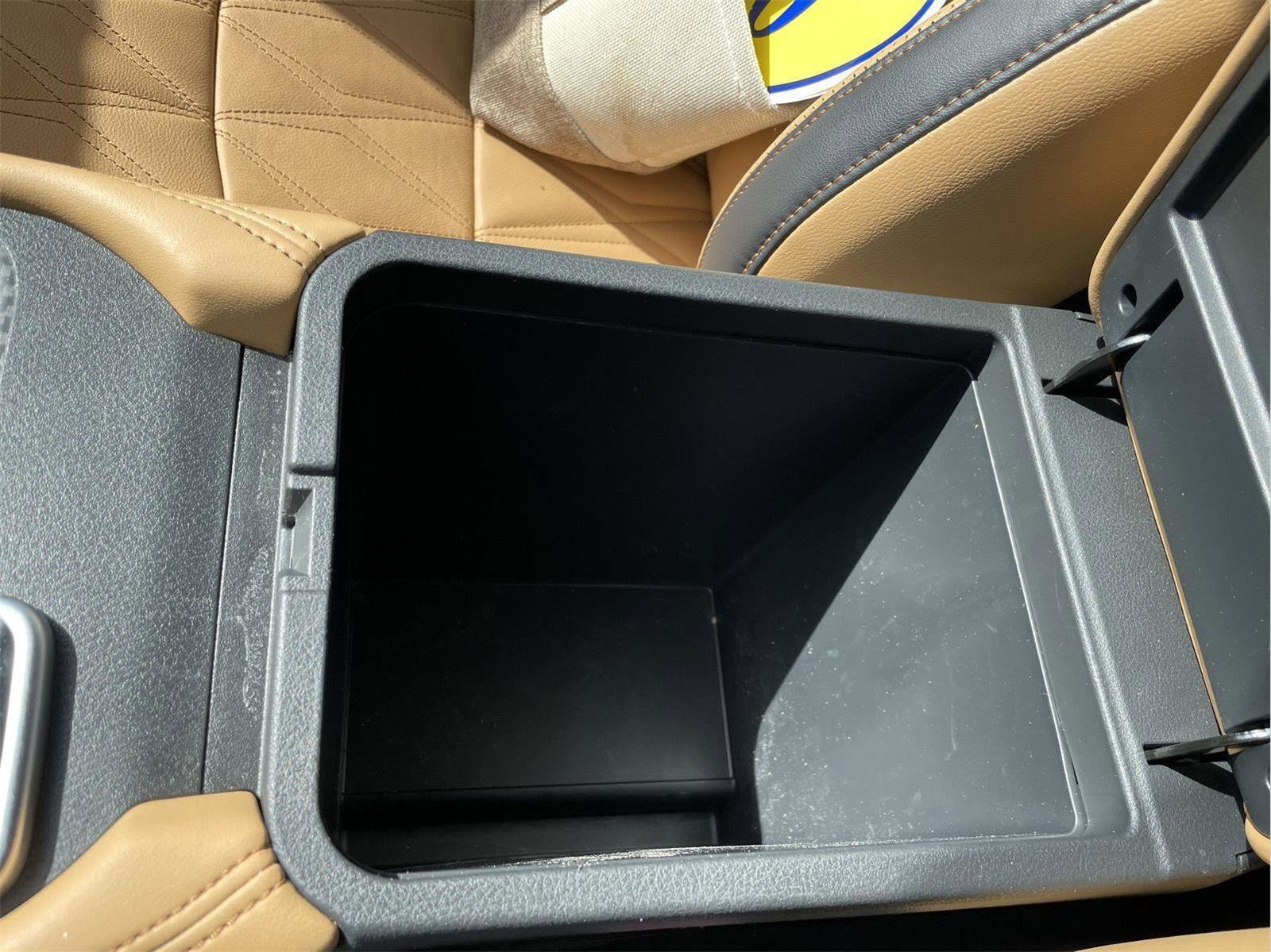 Used 2024 Nissan Sentra SV w/ SV Premium Package image 29