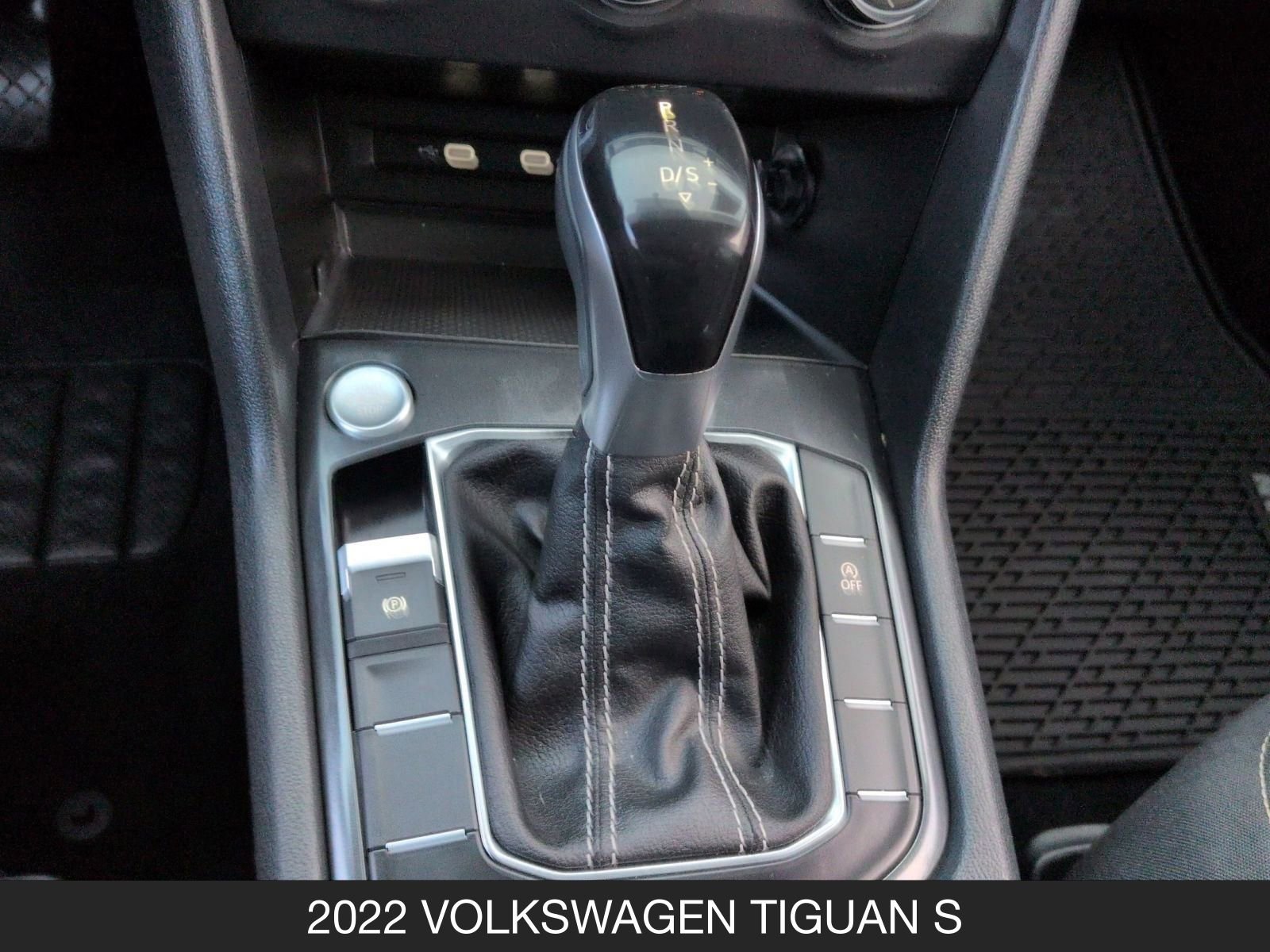 Used 2022 Volkswagen Tiguan S image 19