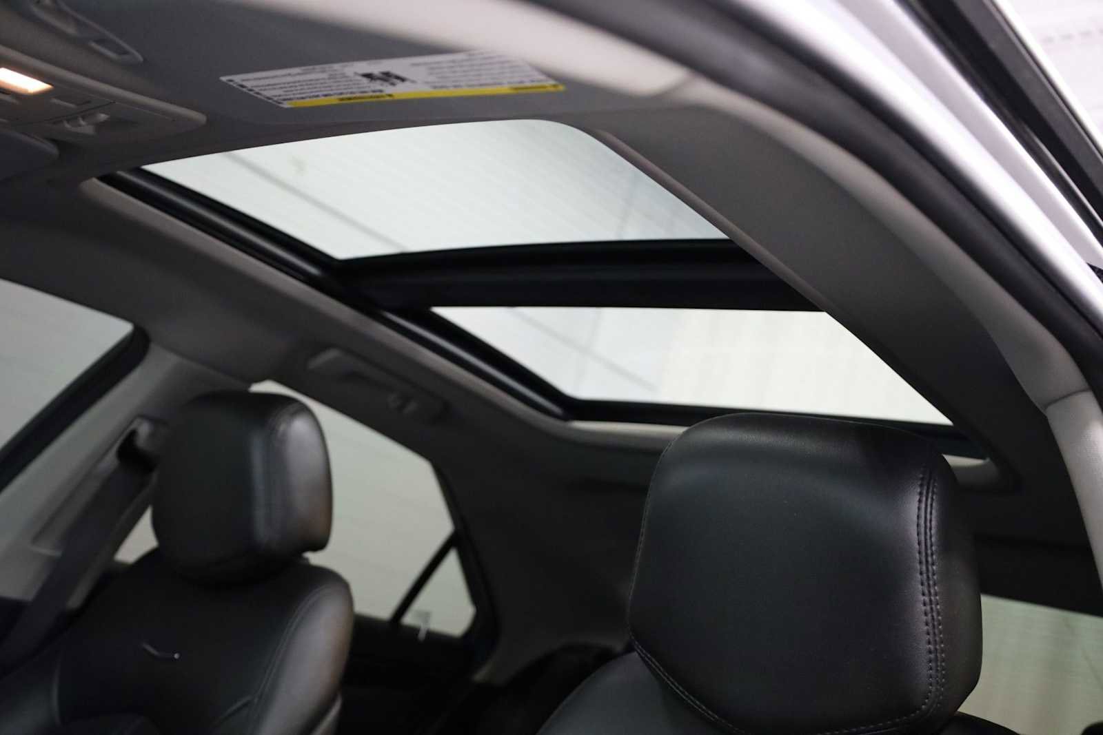 Used 2011 Cadillac CTS V w/ Wood Trim Package image 20